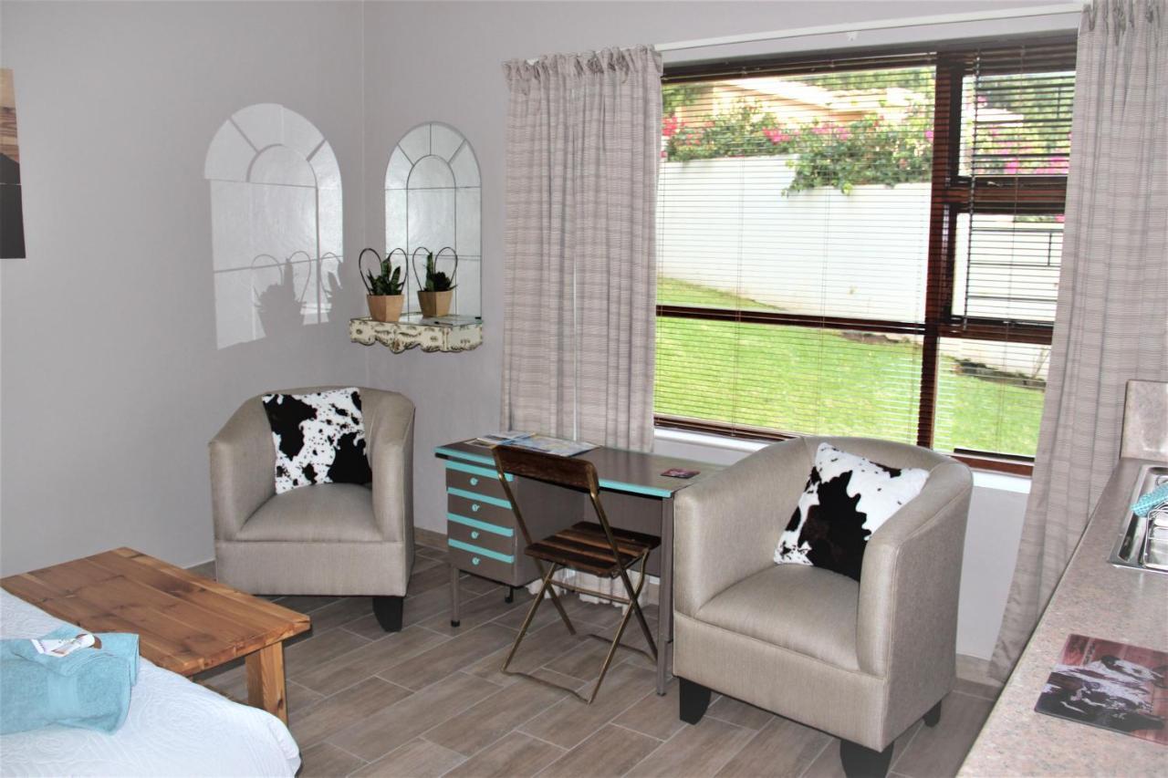 Glasstree B&B Bredasdorp Eksteriør billede
